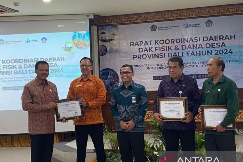 Sekda Bali minta Inspektur di Kabupaten awasi Dana Desa
